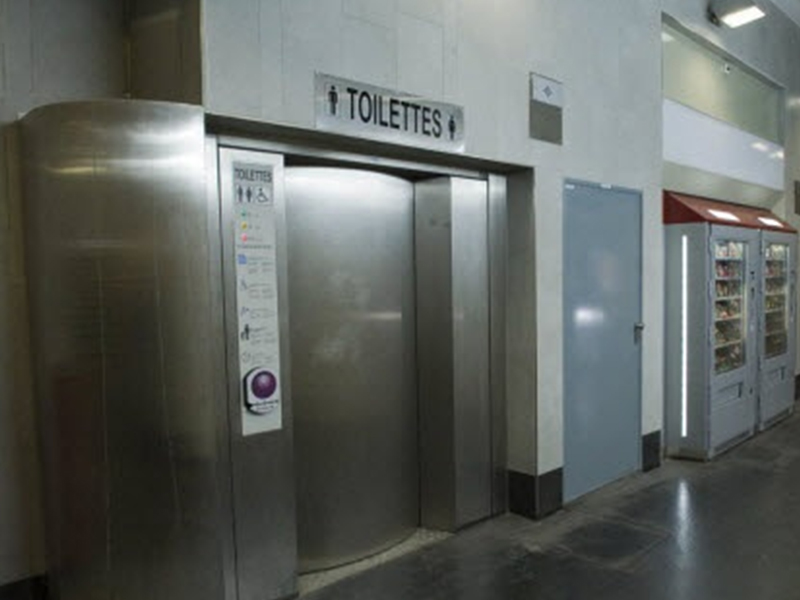 Mise en place multisite de sanitaires publics dans le métro parisien pour la RATP Mise en place multisite de sanitaires publics dans le métro parisien pour la RATP